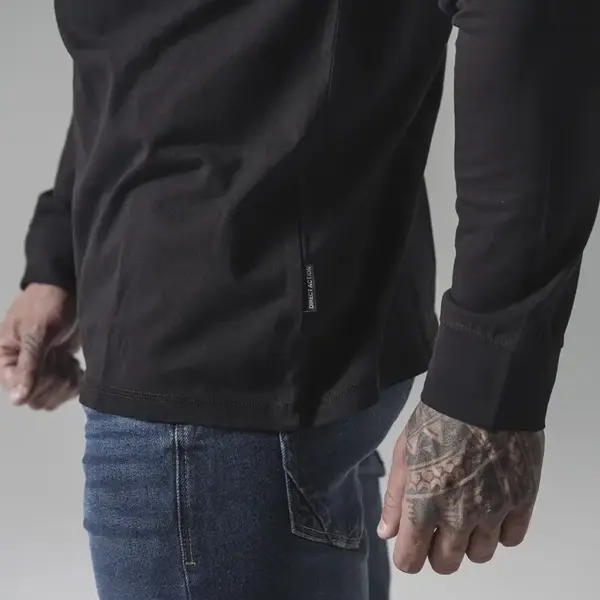 Лонгслив No Loud!