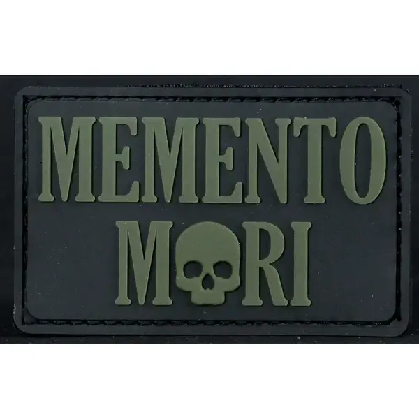 Нашивка, патч "Memento Mori", ПВХ с липучкой.
