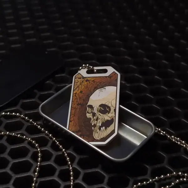 Брелок жетон "Череп"