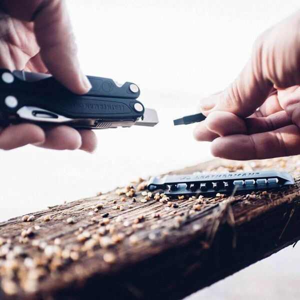 Нож-мультитул с инструментами LEATHERMAN Charge Plus Stainless Steel