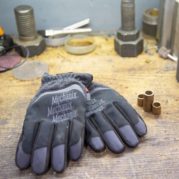 Зимние тёплые перчатки MECHANIX ColdWork FastFit с поддержкой Touchscreen