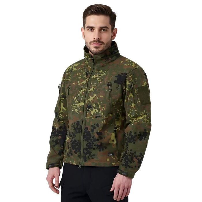 Куртка GUNFIGHTER Helikon, цвет Flecktarn