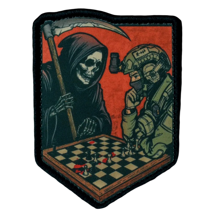 Нашивка, патч "Чей ход?" от Корпуса Вышивания.