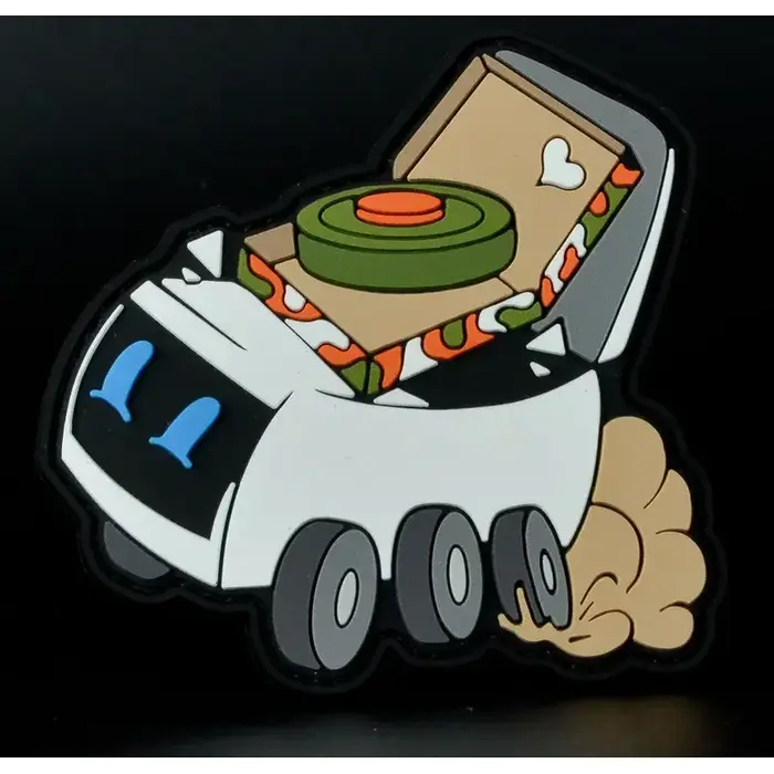 Нашивка, патч "доставщик" ПВХ от Корпуса Вышивания. 