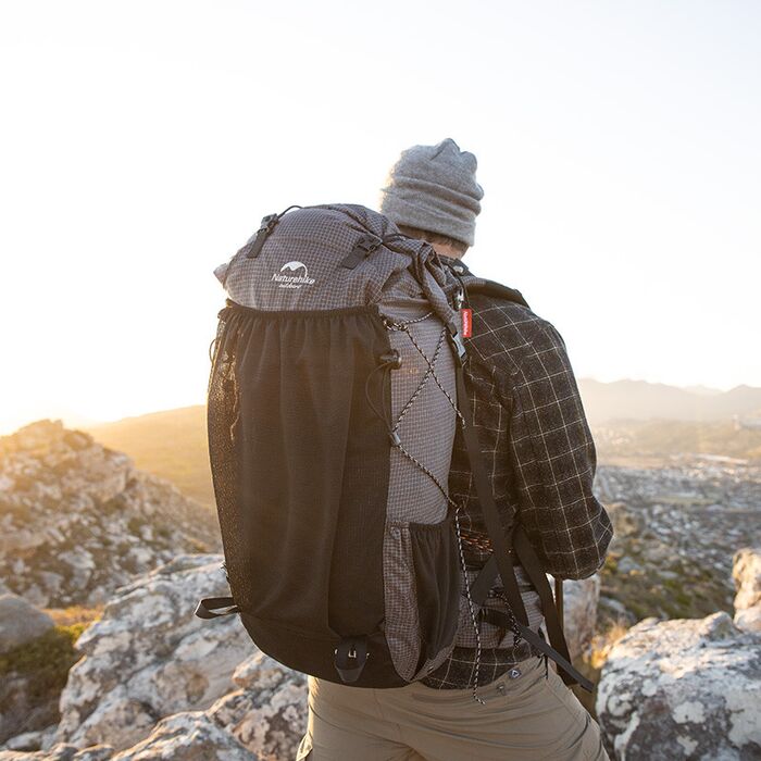 Рюкзак туристический NATUREHIKE Rock, 60L+5L, 26х18х67см, черный