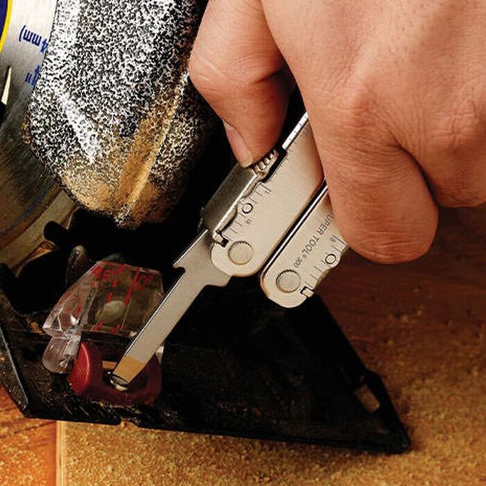 Нож-мультитул с инструментами LEATHERMAN Super Tool 300 Black (Multi-Tool)