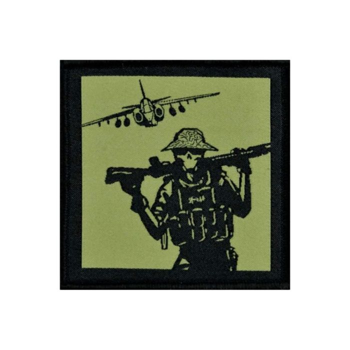 Нашивка, патч "Вызывающий бурю" тактическая с липучкой