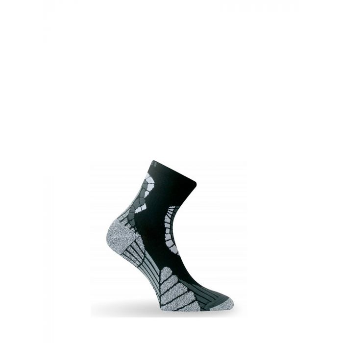 Носки Lasting IRM 901 microfiber+polyamide черный, размер L (42-45)