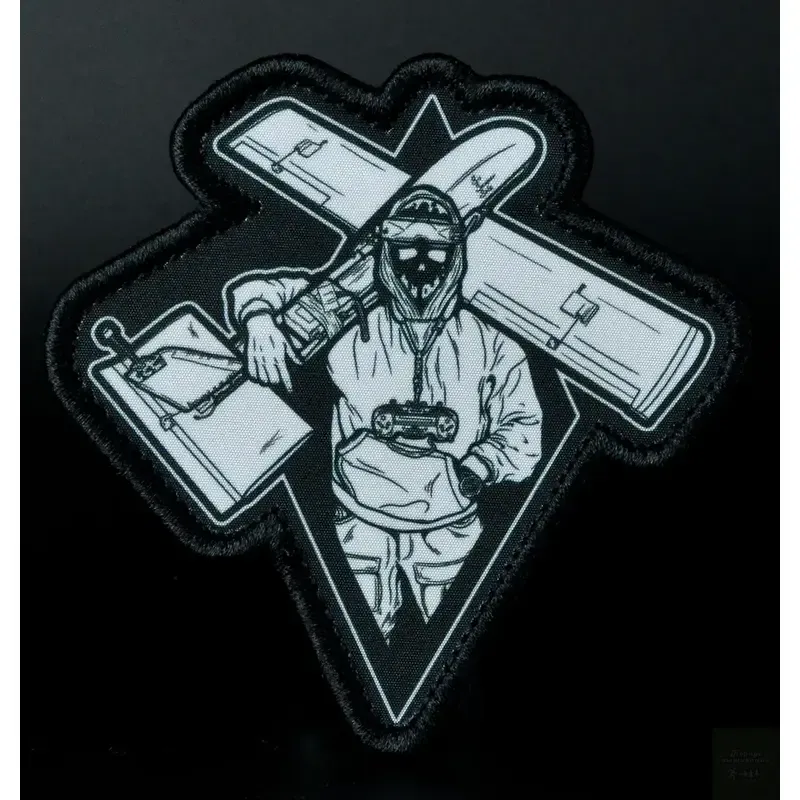 Нашивка, патч "Авиамоделист" от Корпуса Вышивания. 