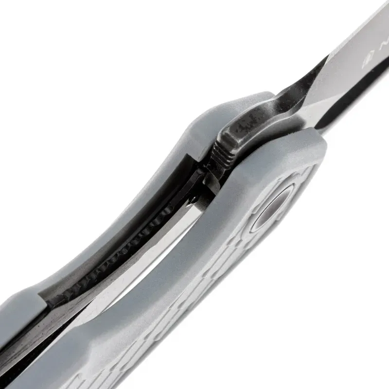 Складной нож Mr.Blade Wyvern spay-point blackwash сталь AUS-8, рукоять Grey FRN