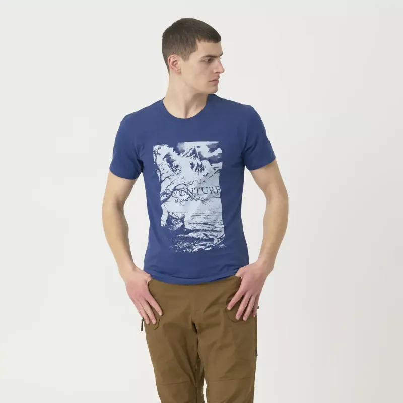 Футболка (Приключения ждут вас) (T-shirt (Adventure Is Out There))