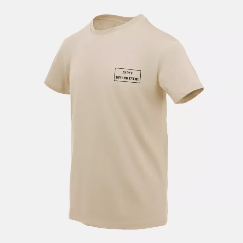 Футболка (В сторону врага) (T-shirt (Toward Enemy))