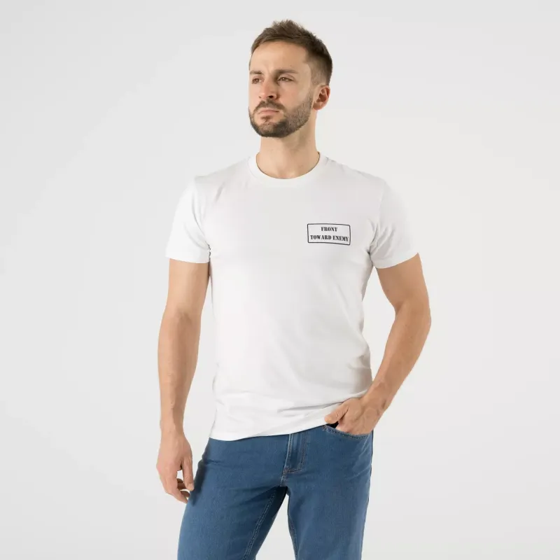 Футболка (В сторону врага) (T-shirt (Toward Enemy))